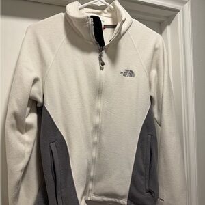 The North Face Women's Cream and Gray TKA 200 Fleece Jacket